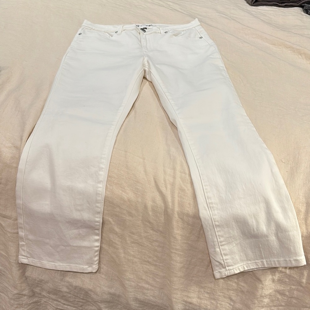 DG2 by Diane Gilman Women's Straight Leg White Jeans